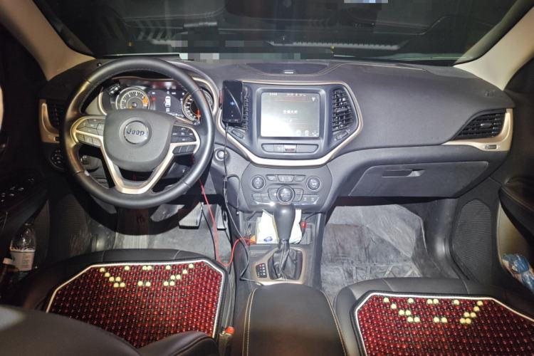 Used Jeep Cherokee 2017 2.0L Superior Edition