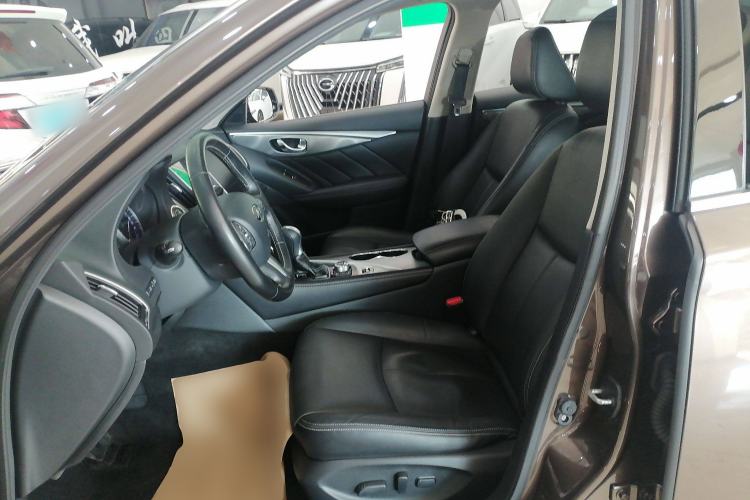 Used Infiniti Q50L 2015 2.0T Enjoyment Edition
