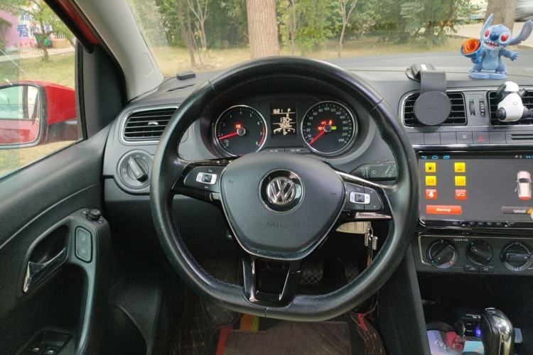 Used Volkswagen Polo 2016 1.6L Automatic Comfort Model