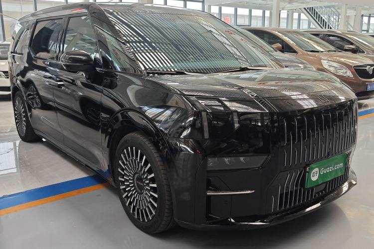 Used Zeekr 009 2022 WE Edition Exterior 1