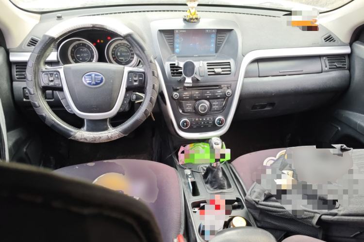 Used Bestune X80 2013 2.0L manual luxury version