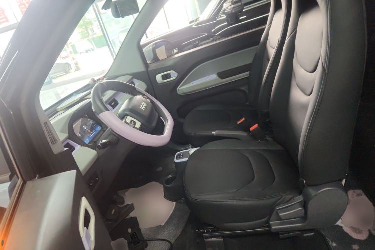 Used Chery QQ Ice Cream 2022 120km Conical Shape Lithium Iron Phosphate Left Front Seat