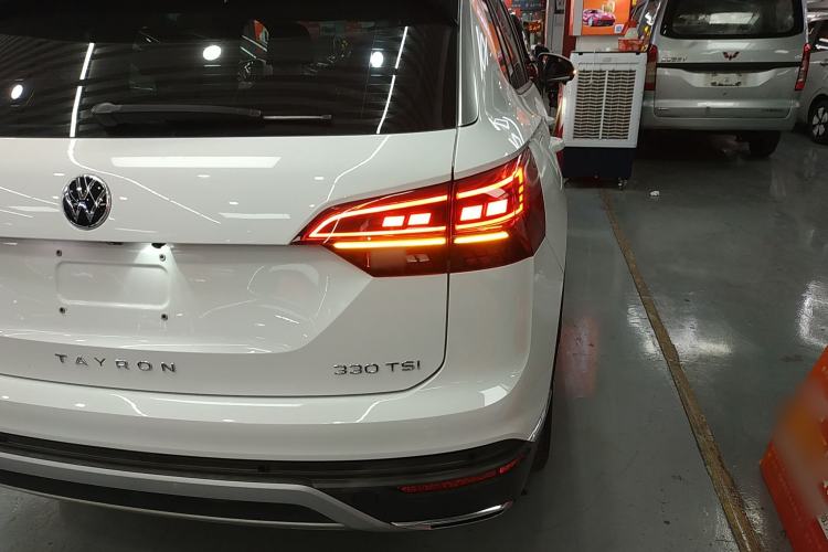 Used Volkswagen Tayron 2022 330TSI Two-Wheel Drive Luxury Smart Connectivity Version Right Rear Taillight