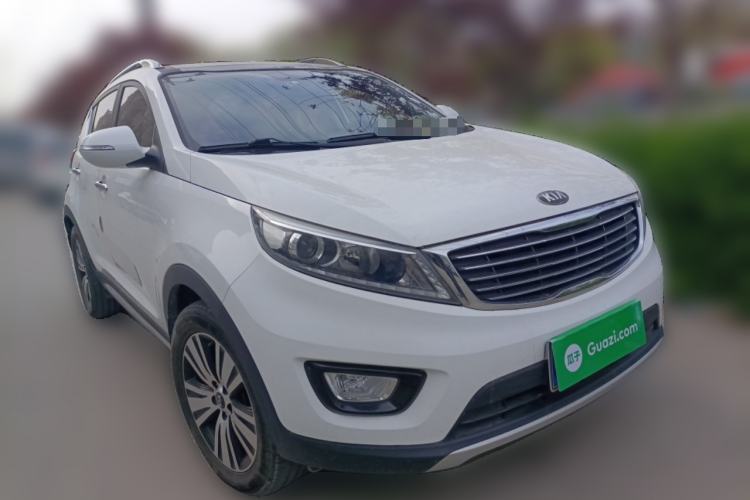Used Kia Sportage R 2016 2.0L Automatic Two-Wheel Drive DLX Front Right 45 Deg
