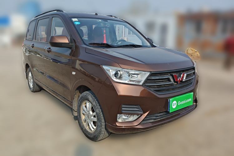 Used Wuling Hongguang 2018 1.5L S Standard Version L2B Front Right 45 Deg