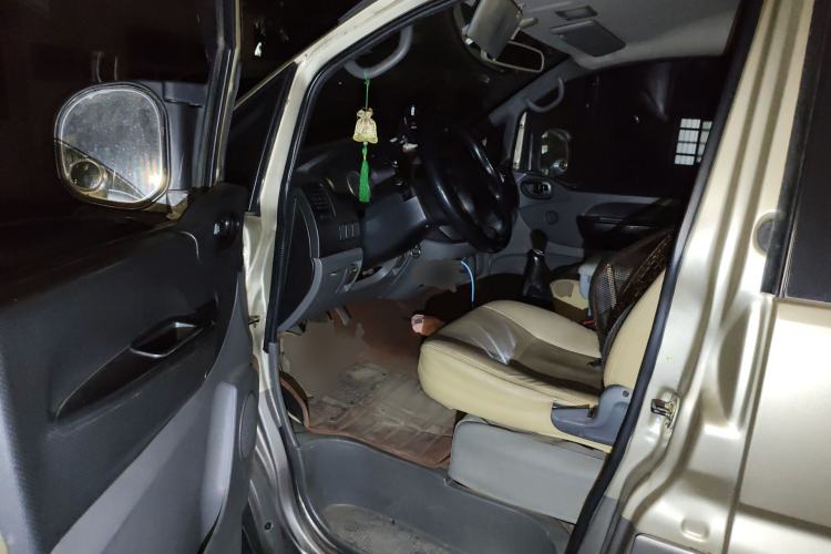 Used FORTHING Lingzhi 2014 V3 1.5L 7-Seater Comfort Model
