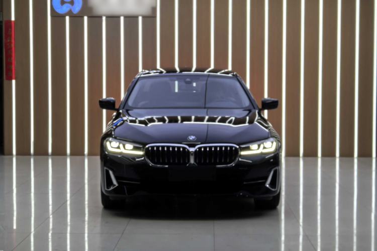 Used BMW 5 Series 2022 Second Facelift 530Li Luxury Edition Premium Package
