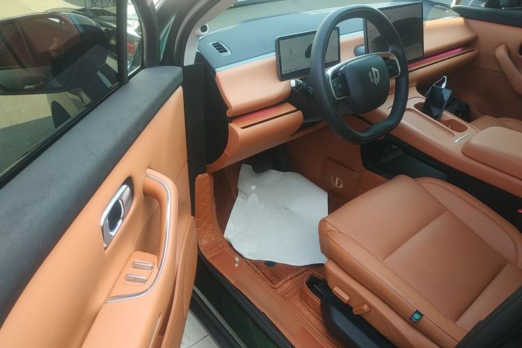 Used Leapmotor C16 2024 Range-Extended 200 Luxury Edition
