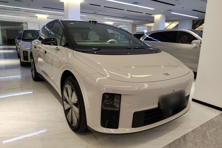 Used Li Auto i6 2025 Model Two-Wheel-Drive Standard Type Front Right 45 Deg