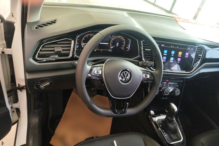 Used Volkswagen T-ROC 2021 280TSI DSG Two-Wheel Drive Comfort Connect Edition
