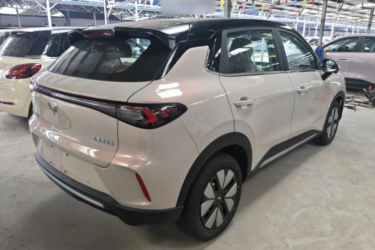 Used Wuling Bingo S 2025 Model 325km Deluxe Edition Rear Right 45 Deg