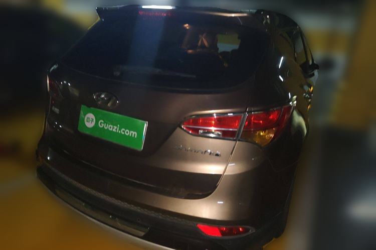 Used Hyundai Santa Fe 2013 2.4L Automatic Two-Wheel Drive Smart Version