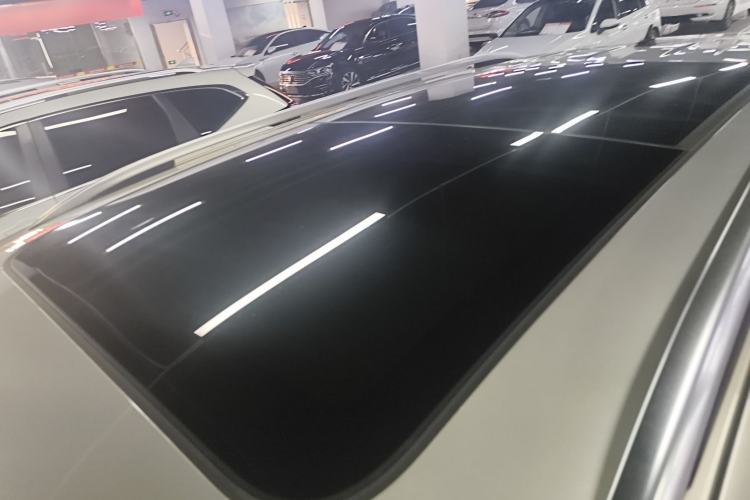 Used Volkswagen Tiguan L 2021 330TSI Automatic Two-Wheel Drive R-Line Enhanced Edition
