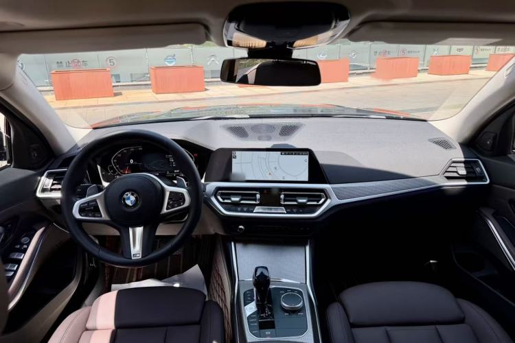 Used BMW 3 Series 2021 325Li M Sport Shadowline Package Interior 1