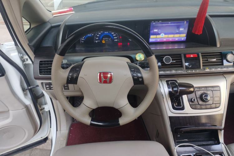 Used Honda Elysion 2012 2.4L VTi Luxury Edition