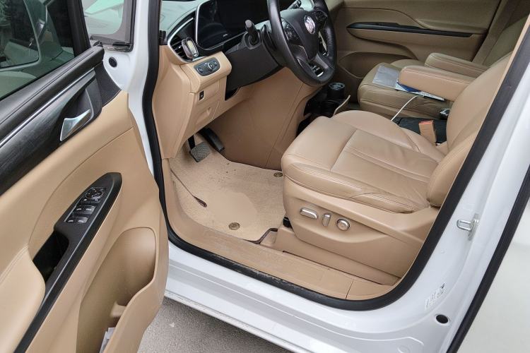 Used Buick GL8 2021 ES Land Cruiser 653T Luxury Edition Driver Seat