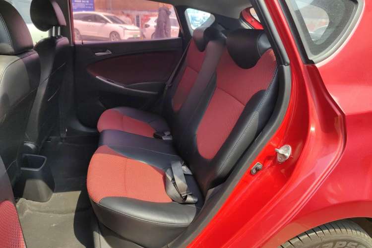 Used Hyundai Verna Ray 2016 1.4L Automatic Leading-Edge GLX