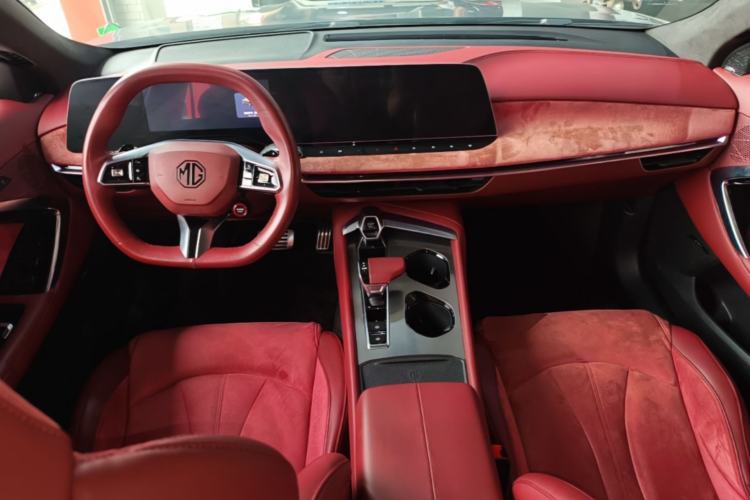 Used MG 7 2023 2.0T Automatic Hunter Luxury Edition
