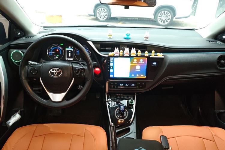 Used Toyota Levin 2017 Revised Dual-Engine 1.8H GS E-CVT Elite Sunroof Version China V Standard