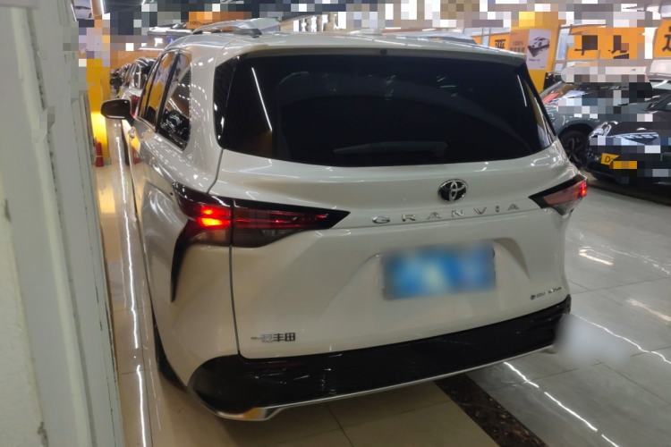 Used Toyota Granvia 2024 2.5L Hybrid Prestige PLUS Four-Wheel Drive Version
