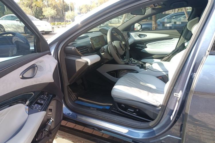Used BYD Seal 2022 650 km All-Wheel-Drive Performance Version