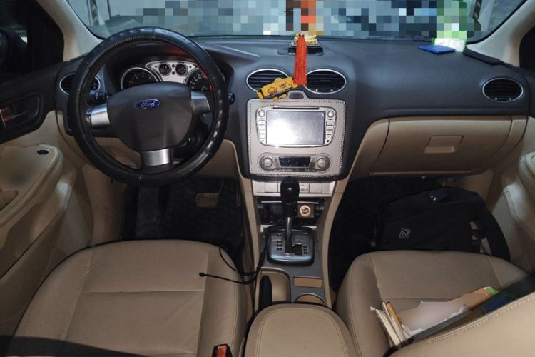 Used Ford Focus 2013 Hatchback Classic 1.8L Automatic Fashion Edition
