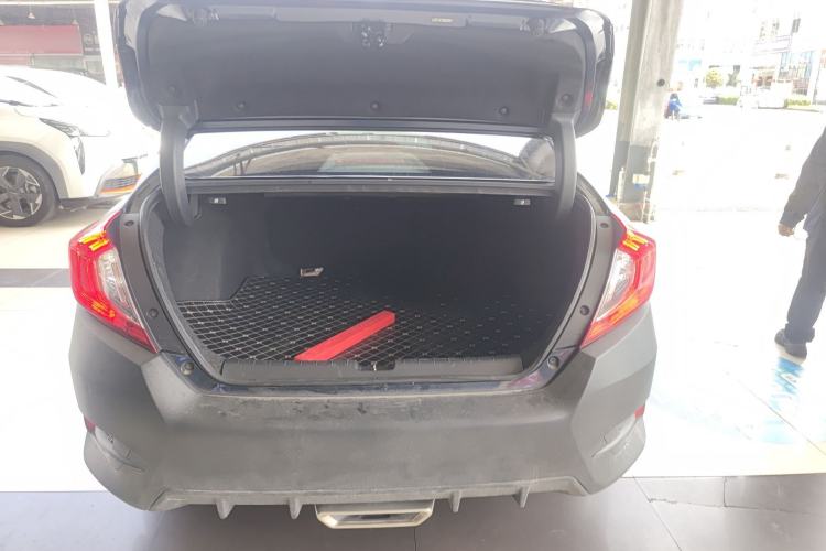 Used Honda Civic 2019 220TURBO CVT Dynamic Edition China VI Emission Standard Trunk