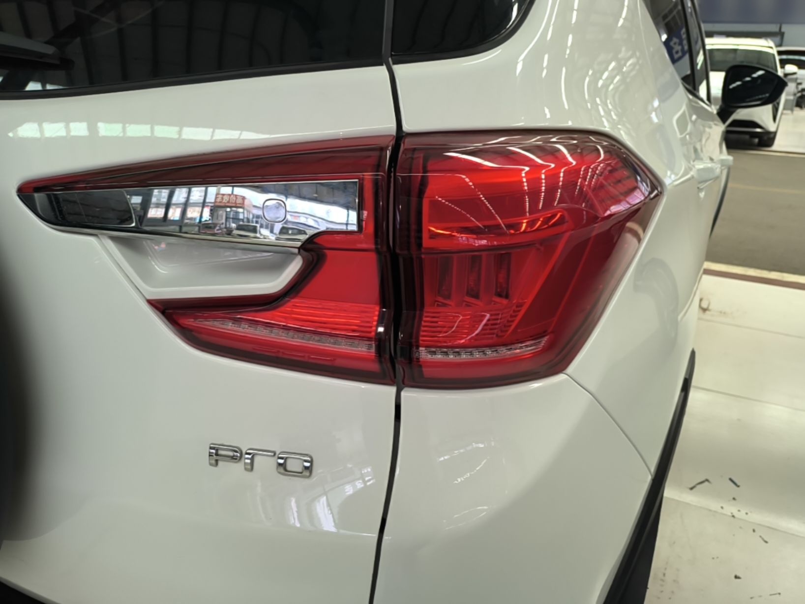 BYD Yuan Pro 2023 401KM Luxury Version — снимка 9