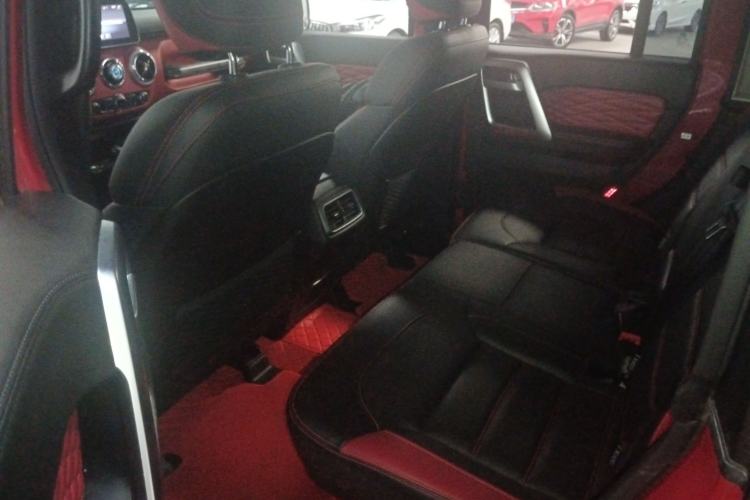 Used BAIC Off-Road BJ40 2019 2.3T Automatic Four-Wheel Drive Urban Hunter Edition Premium Model China VI Emission Standard
