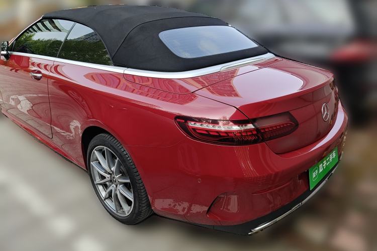 Used Mercedes-Benz E-Class 2021 E 260 Convertible Coupe Rear Left 45 Deg