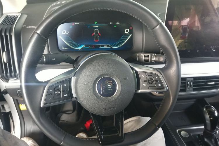 Used BYD Tang 2018 2.0T Automatic SmartConnect Prestige 7-Seater China V Standard
