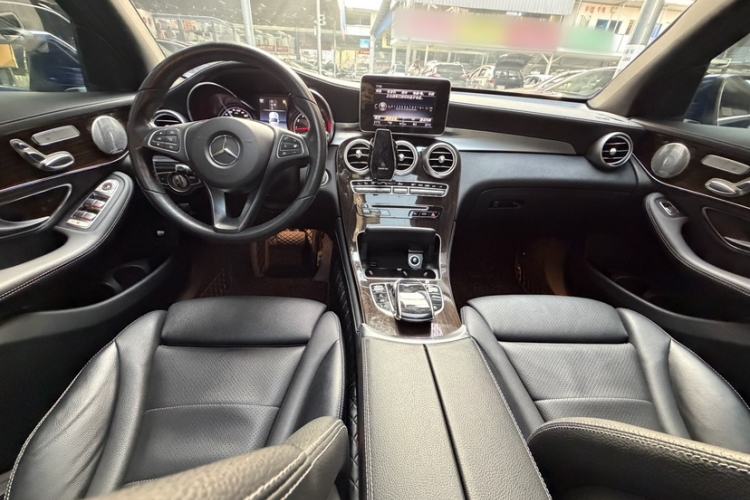 Used Mercedes-Benz GLC 2018 GLC 260 4MATIC Dynamic Edition
