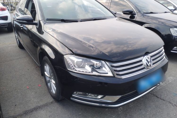 Used Volkswagen Magotan 2015 1.8TSI Luxury Model Front Right 45 Deg
