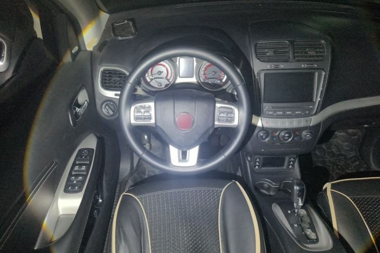 Used Fiat Freemont 2012 2.4L Luxury Edition
