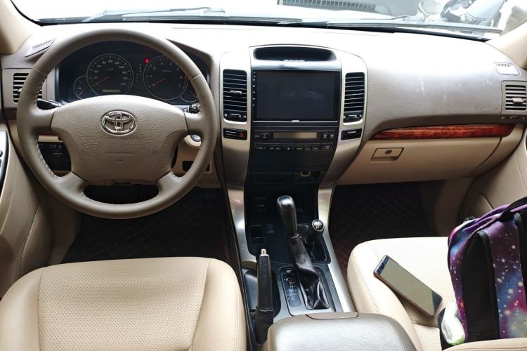 Used Toyota Prado 2004 GX 2.7 Automatic Model
