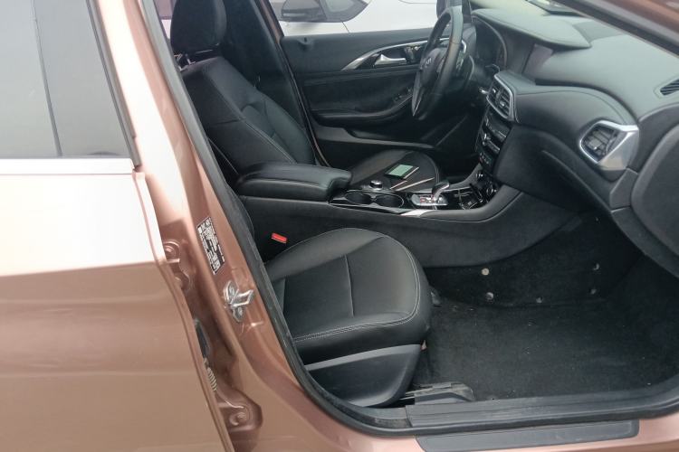 Used Infiniti QX30 2017 1.6T Two-Wheel Drive Fashion Edition