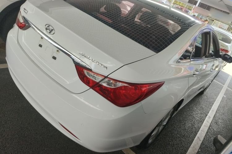 Used Hyundai Sonata 2011 2.0L Automatic Luxury Edition Rear Right 45 Deg