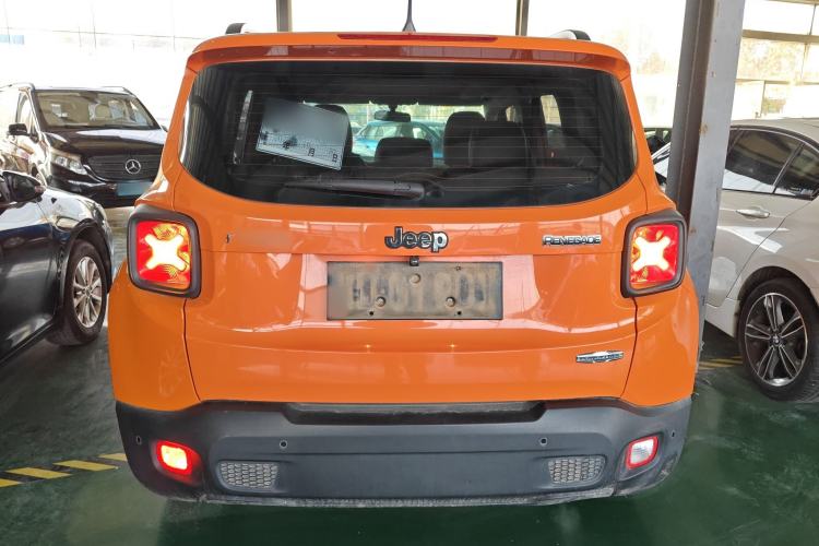 Used Jeep Renegade 2018 Connected Large Screen Version 180T Automatic High-Energy Edition
