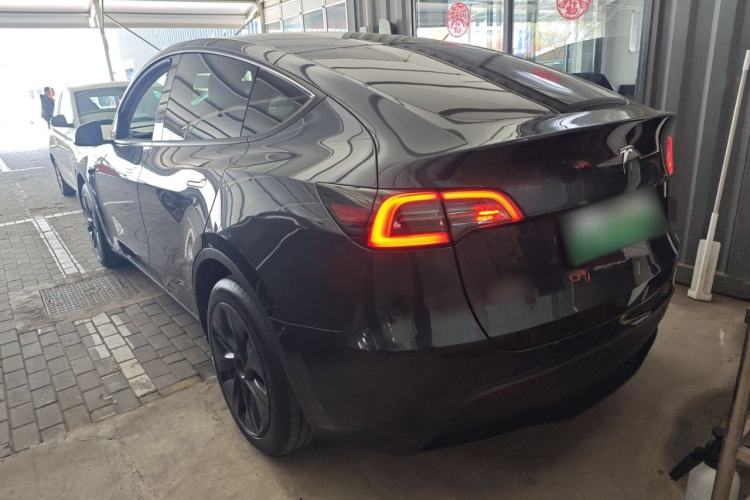Used Tesla Model Y 2024 Rear-Wheel-Drive Version Rear Left 45 Deg
