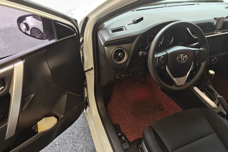 Used Toyota Levin 2017 Revised Version 185T CVT Elite Edition China VI Standard
