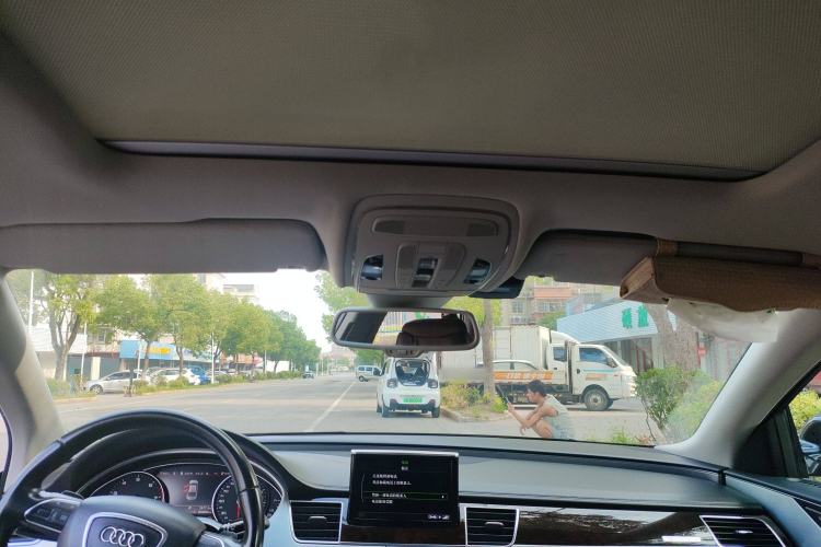 Used Audi A8 2014 A8L 45 TFSI quattro Comfort model Headliner