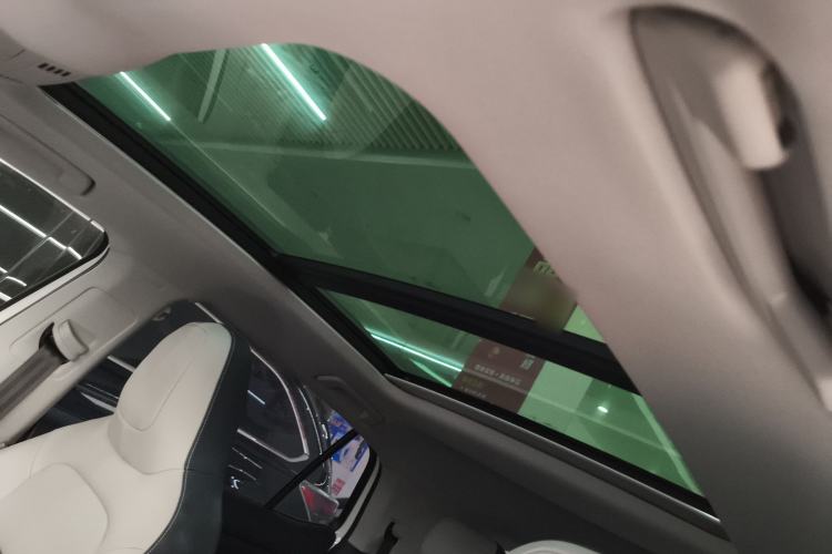 Used Volkswagen Tharu 2025 New Sharp 1.5L Ambitious Edition Headliner