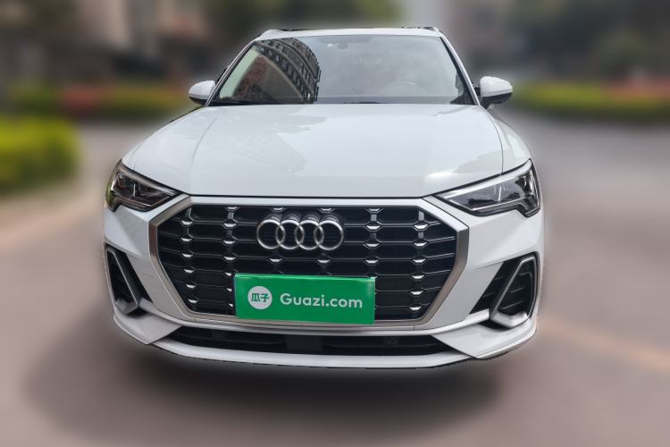 Used Audi Q3 2020 35 TFSI Fashion Dynamic Model
