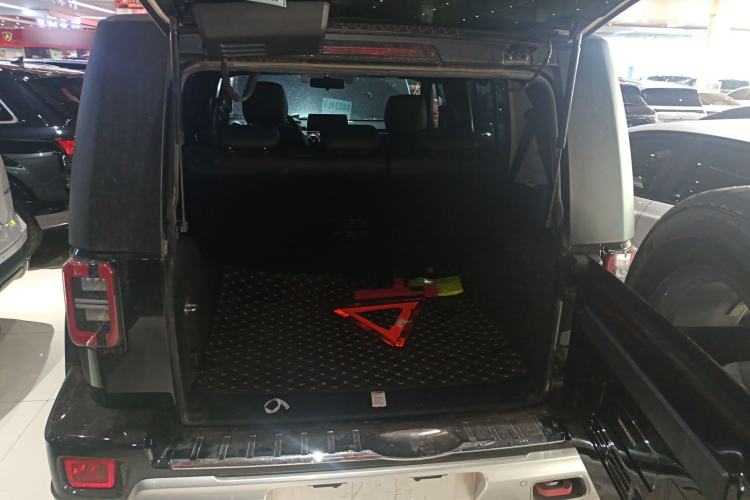 Used BAIC Off-Road BJ40 2024 2.0T Urban Hunter Honor Edition Trunk