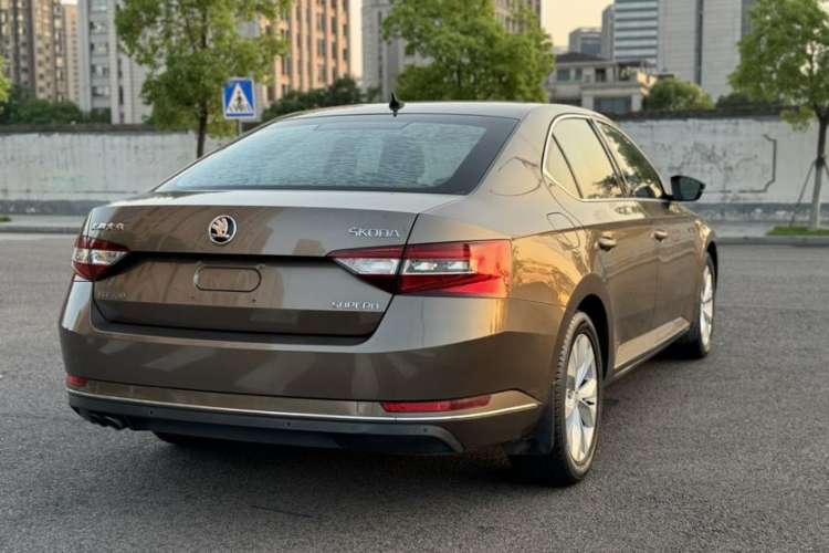 Used Skoda Superb 2016 TSI330 DSG Innovation Edition