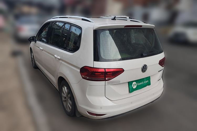 Used Volkswagen Touran 2016 Volkswagen Touran L 280TSI DSG Comfort Edition
