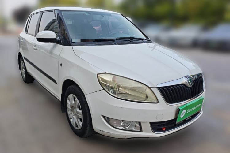 Used Skoda Fabia 2012 1.4L Manual Crystal Edition
