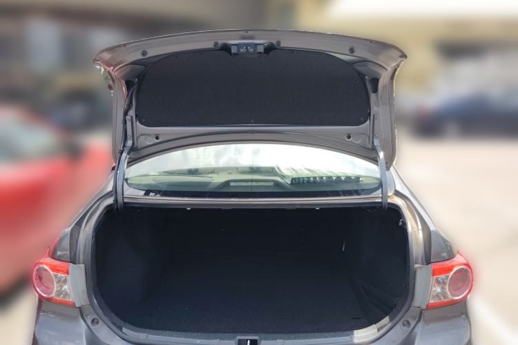 Used Toyota Corolla 2011 1.6L Automatic GL Trunk