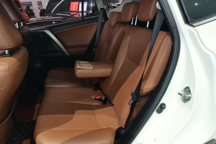 Used Toyota RAV4 2016 2.0L CVT Two-Wheel Drive Urban Edition China V Standard