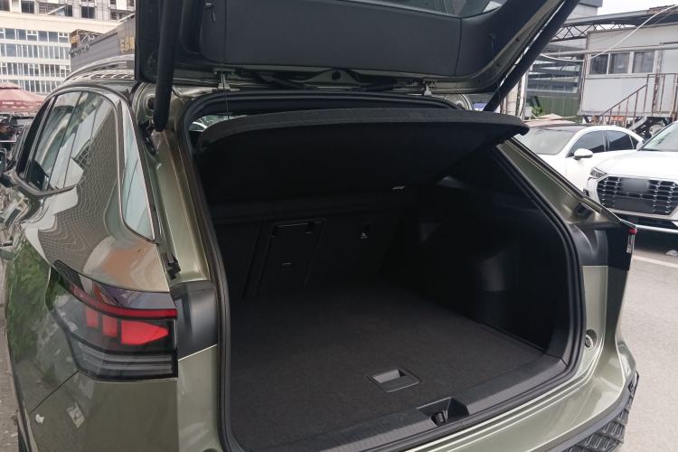 Used Volkswagen Tayron 2025 Tiguan L 380TSI 4Motion Luxury Trunk